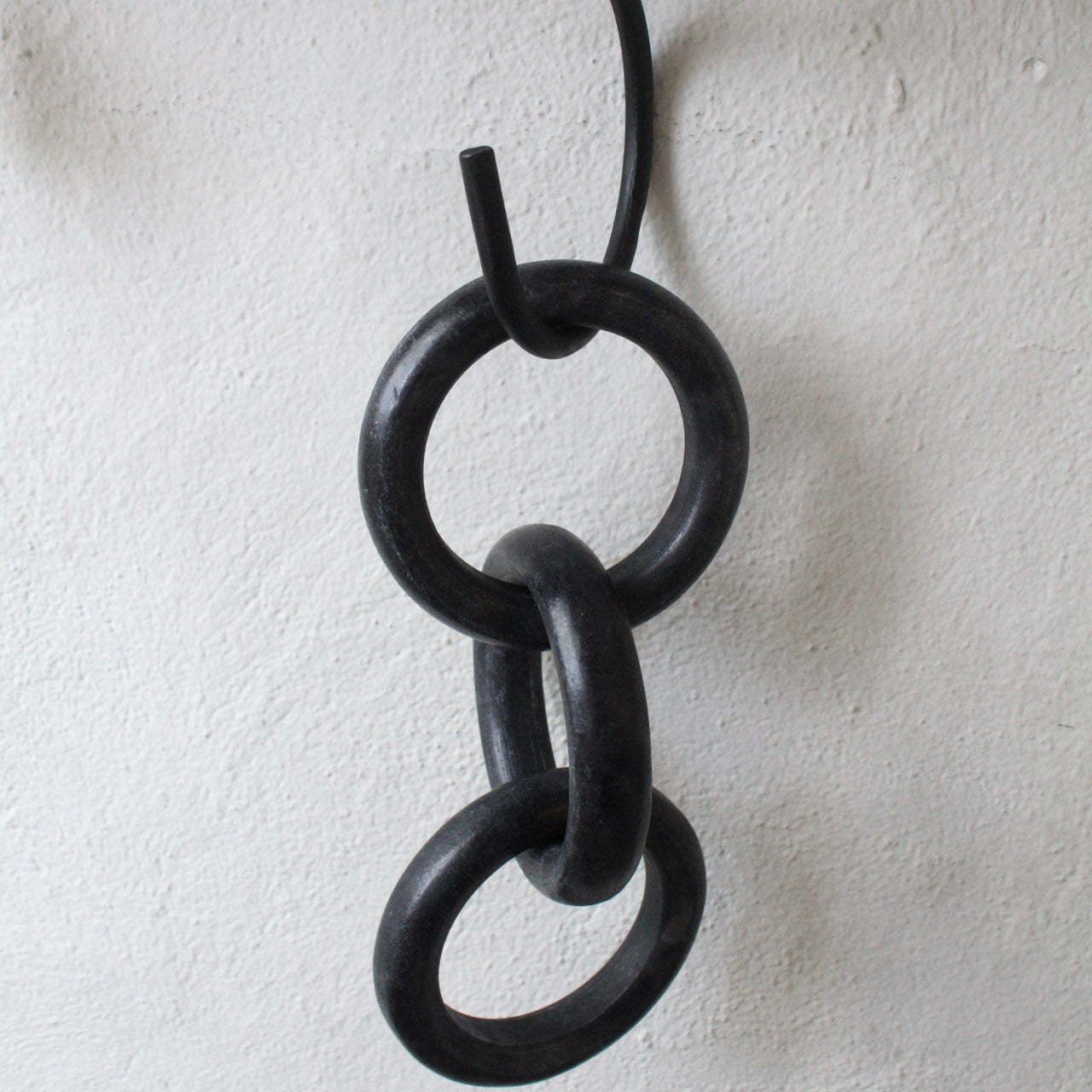 Black Marble Chain