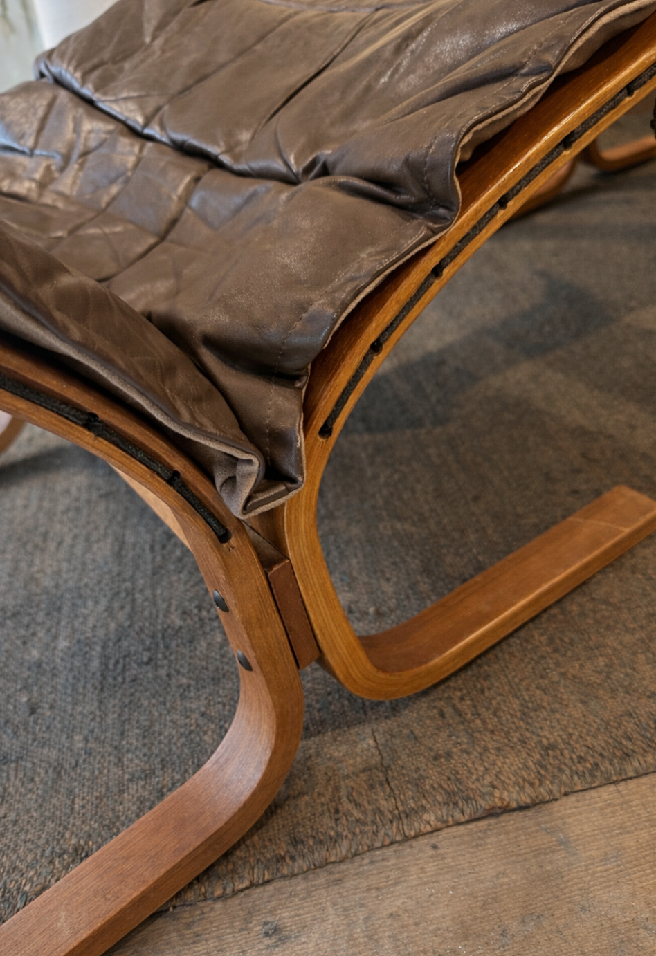 Calvin Vintage Leather Sling Chair & Ottoman