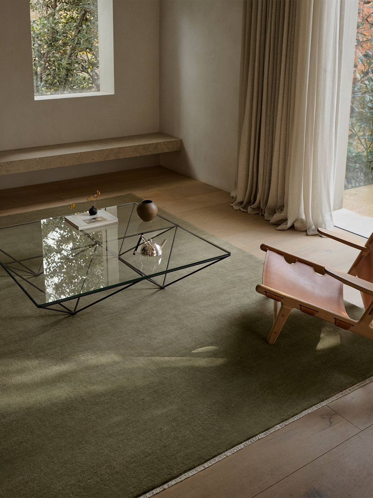 Agra rug in Artichoke