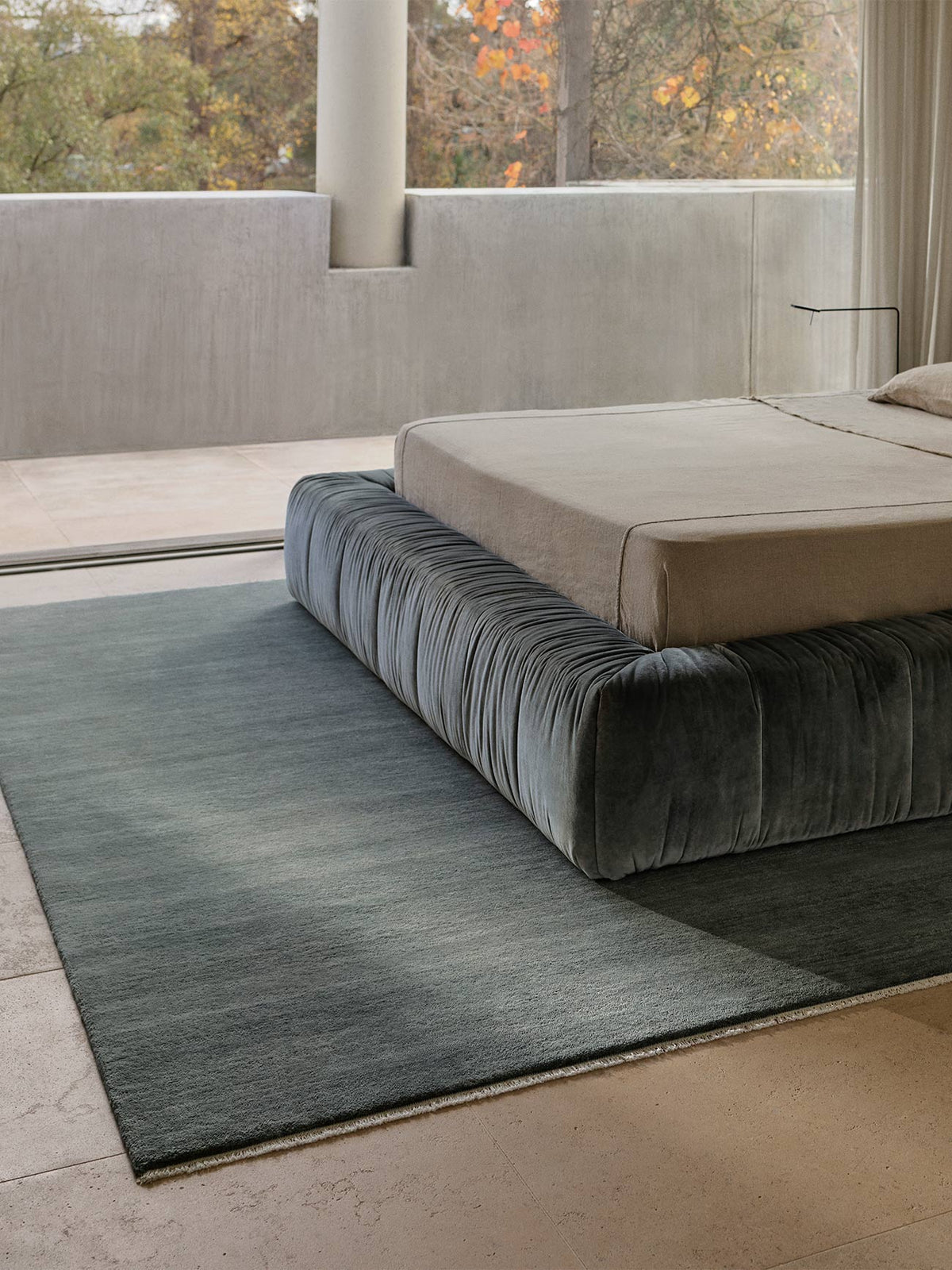 Agra rug in Marlin