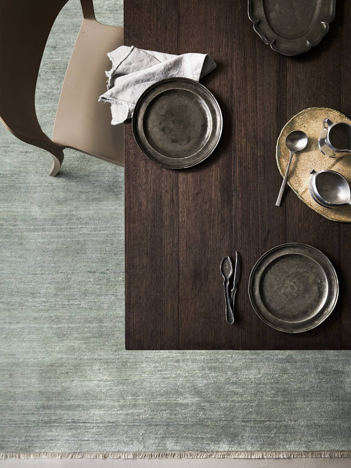 Agra rug in Moonstone