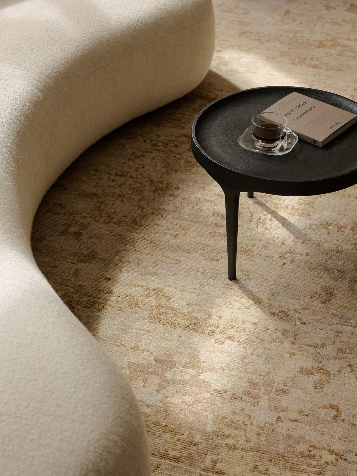 Allegra rug in Cinnamon