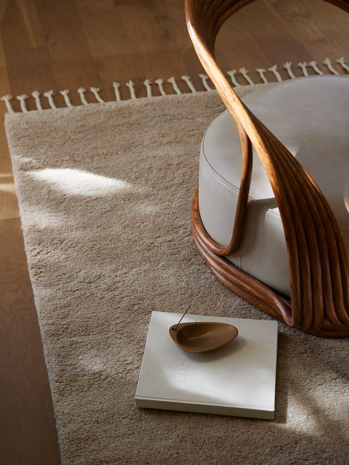 Petra rug in Sparrow
