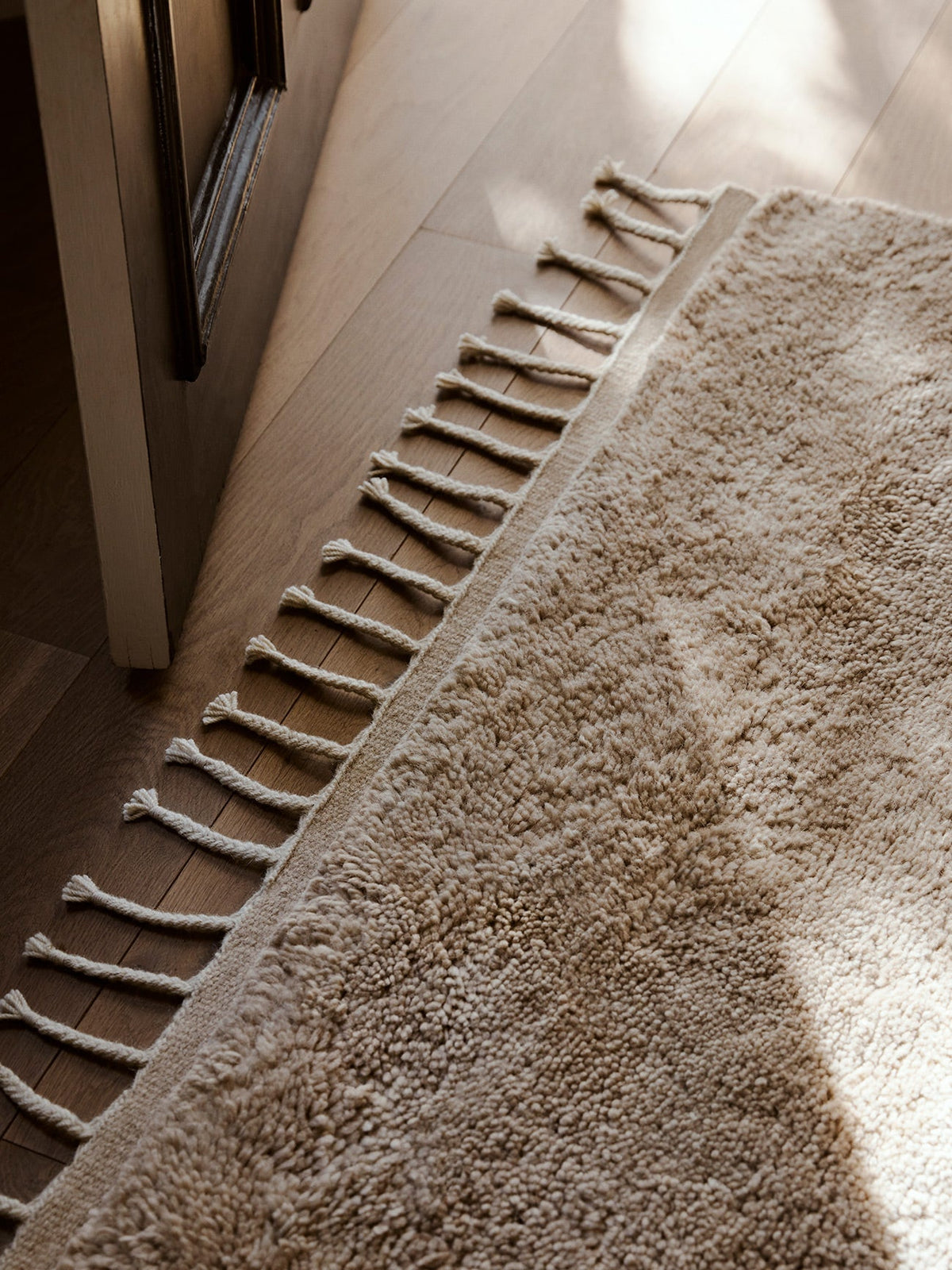 Petra rug in Sparrow