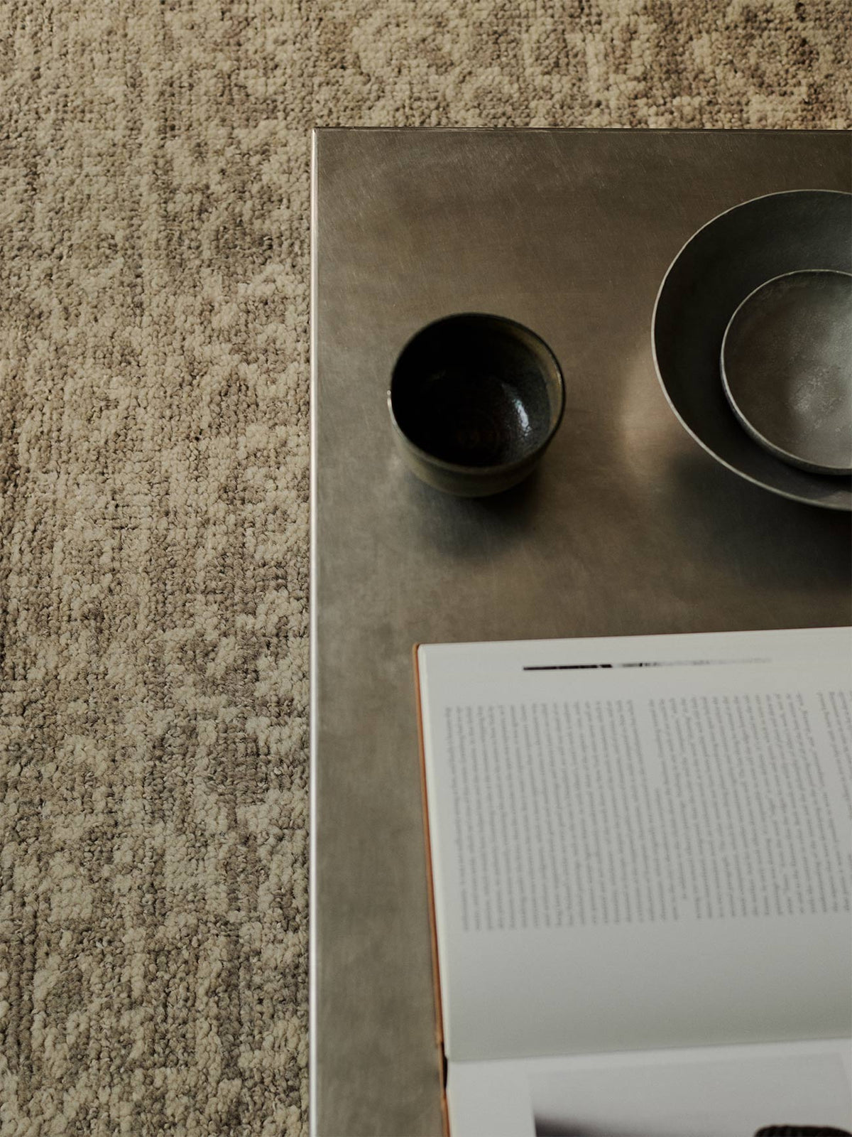 Sonata rug in Plume