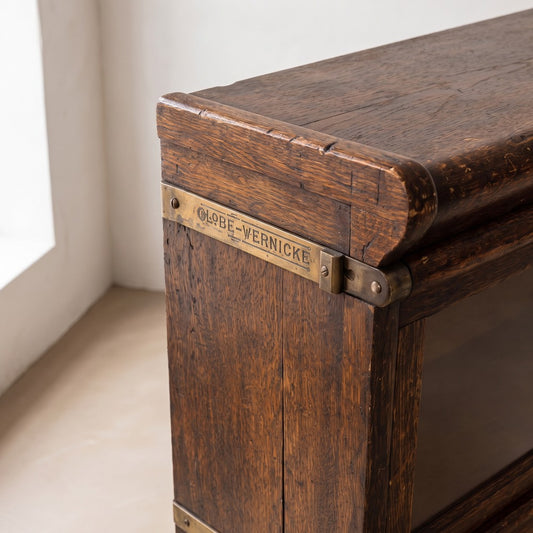 Globe Wernicke Barrister Bookcase, detail